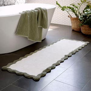 Bowie Scalloped Bath Runner - Ivory/Olive Green