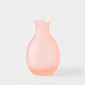 https://s3-ap-southeast-2.amazonaws.com/fusionfactory.commerceconnect.bbnt.production/pim_media/000/191/274/M_F_Dimple-Mini-Glass-Vase_Pink_26133901_SI.jpg?1742535455