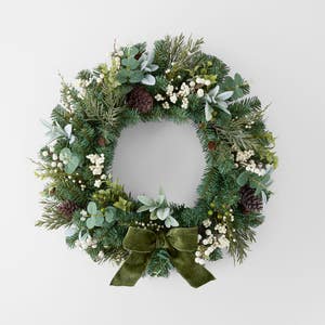 https://s3-ap-southeast-2.amazonaws.com/fusionfactory.commerceconnect.bbnt.production/pim_media/000/196/394/M_F_EN_66cm-Mixed-Foliage-Wreath-w-Bow-_-Berry_26275101_SI.jpg?1750391399